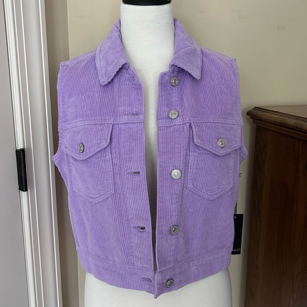 NWT Forever 21 Lavender Corduroy Button Sleeveless Vest